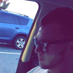 Meet your Posher, Dustin